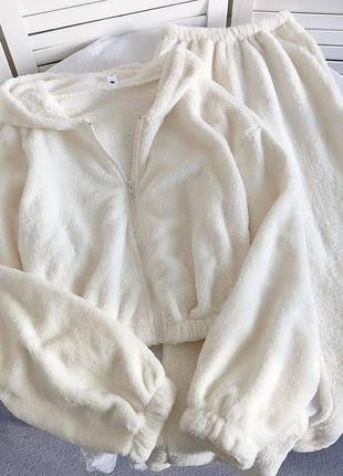 Теплые махровые уютные пижамы, домашние костюмы7 фото