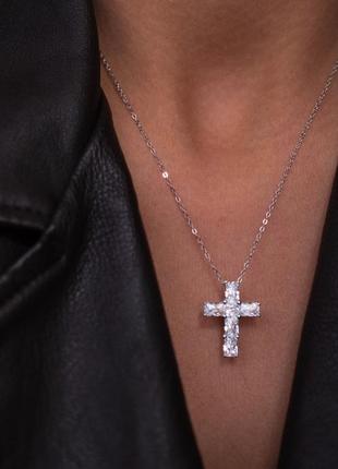 Крест с камнями фианитов 8a бриллиантовая огранка на цепочке, большой крест с камушками6 фото