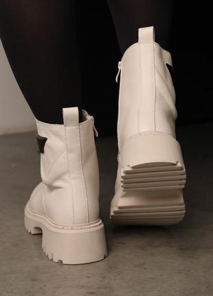 Топовые бежевые женские зимние высокие ботинки на массивной подошве кожаные,натуральная кожа и мех6 фото