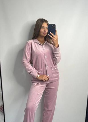 Розовая плюшевая пижама