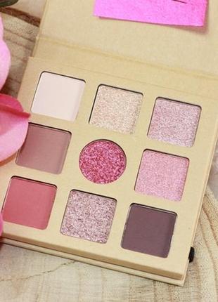 Essence daily dose of love eyeshadow palette 6,3 гр5 фото