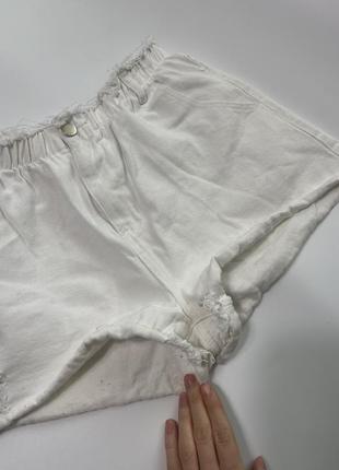 Молочные джинсовые шорты1 фото