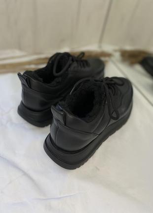 Кроссовки женские кожаные зимние на меху