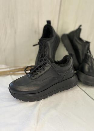 Кроссовки женские кожаные зимние на меху