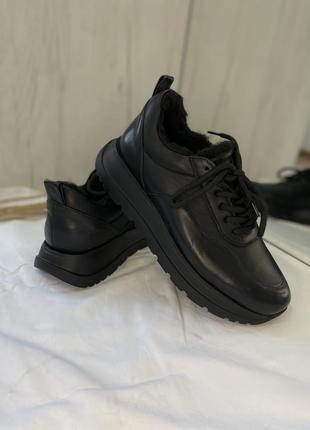 Кроссовки женские кожаные зимние на меху