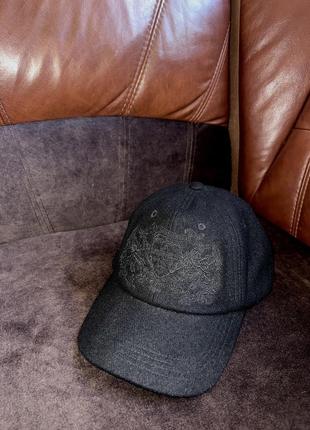 Вовняна кепка karl lagerfeld оригінальна чорна1 фото