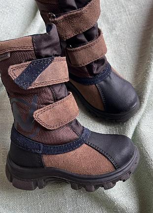 Naturino нові чоботи р.23