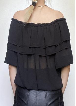 Черная короткая блузка блуза короткий рукав резинка вверху внизу воланы6 фото