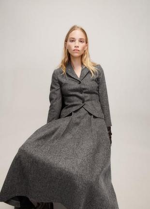 Приталений сірий мінімалістичний блейзер zara new