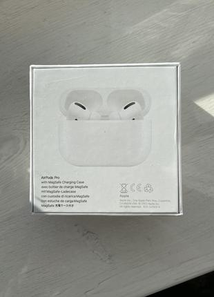 Навушникі безпровідні airpods pro wireless charging case2 фото