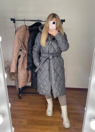 Зимнее пальто, женственное.2 фото