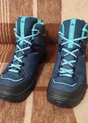 Оригинальные ботинки ботинки сапожки quechua waterproof2 фото