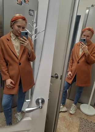 Стильний терракотовий тренч-піджак stradivarius