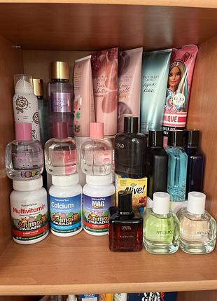 Парфуми. косметика.