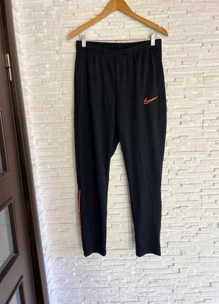 Легкие спортивные штаны nike2 фото