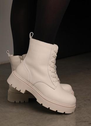 Стильные кремовые зимние женские ботинки на толстой подошве, бежевые, кожаные/кожа-женская обувь зима7 фото