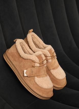 Стильні пісочні зимові жіночі короткі угги,уггі вкорочені на хутрі,замшеві,жіноче...