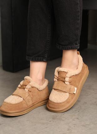 Стильні пісочні зимові жіночі короткі угги,уггі вкорочені на хутрі,замшеві,жіноче...