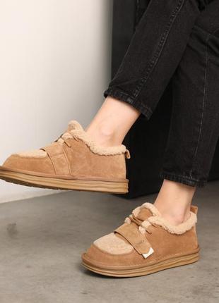 Стильні пісочні зимові жіночі короткі угги,уггі вкорочені на хутрі,замшеві,жіноче...