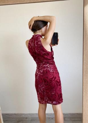 Платье guess бордовое винное бургунди бархатное с напылением мини женская платья2 фото
