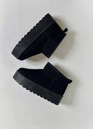 Ugg black hs 3