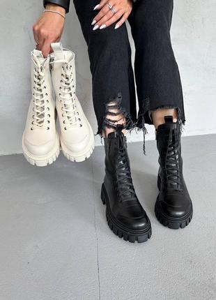 Ботинки в стиле берцы женские, кожаные, натуральная кожа, зимние, на меху, черные,  молочные1 фото