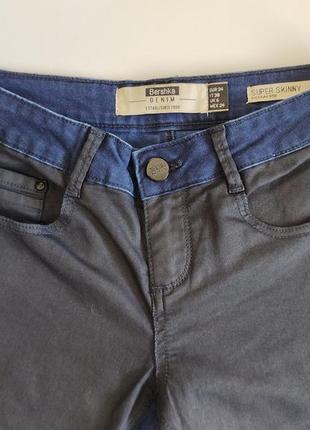 Стильные интересные женские джинсы skinny bershka, р.xs/s4 фото