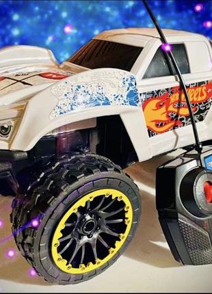 Машинка хот вілс білий форд на пульті управління hot wheels rc ford baja blazer gvl11 mattel