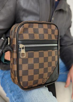 Мужская сумка  луи виттон барсетка маленькая  на плечо коричневая в клетку louis vuitton