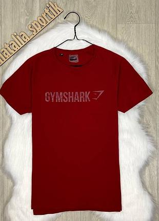 Чоловіча натуральна спортивна футболка червоного кольору від gymshark