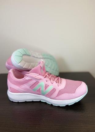 Женские кроссовки new balance 570