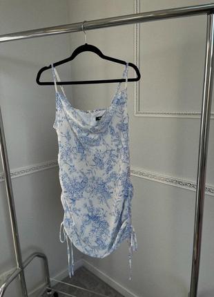 Платье missguided