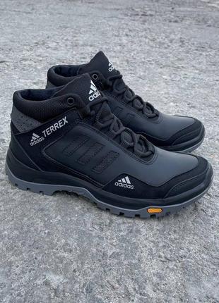 Шикарні зимові кросівки "adidas terrex winter"2 фото