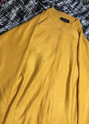 Горчичный свитер с удлинённой спинкой4 фото