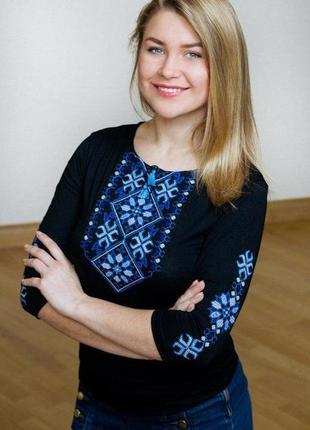 Жіноча вишиванка подолянка синя