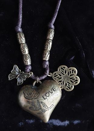 Женское украшение