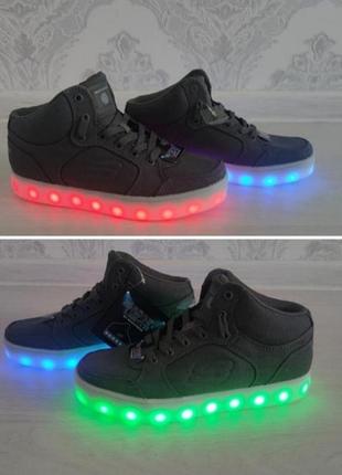 Новые кроссовки skechers c led-подсветкой и зарядкой usb.2 фото