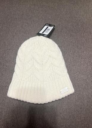 Нова шапка under armour