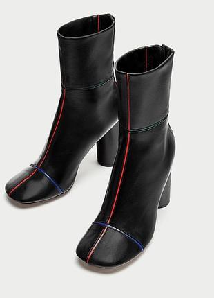 Крутые кожаные ботильоны zara, черного цвета