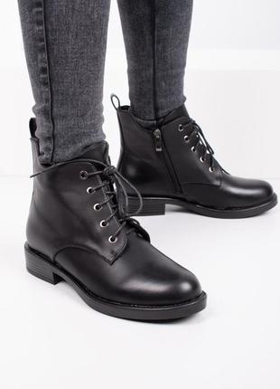 Демисезонные черные ботинки из эко-кожи9 фото