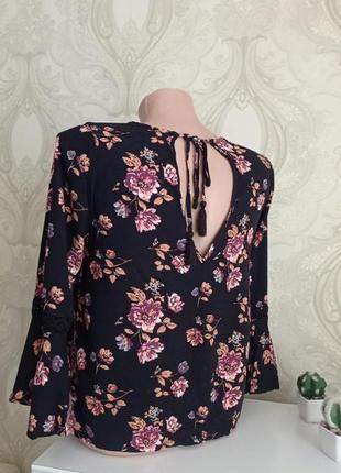 Блуза з квітами.6 фото