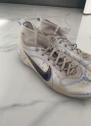 Бутси Nike Air Max Lebron 8 SVSM modèle player exclusive/найк меркуриал вапор