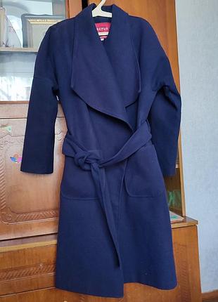 Жіноче пальто