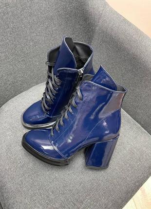 Кожаные лаковые ботинки на каблуке ботильоны на шнуровке из натуральной кожи6 фото