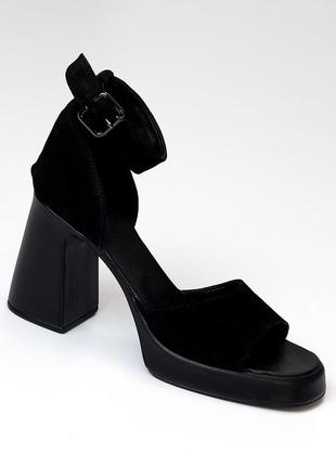 Шикарные замшевые черные женские закрытые босоножки на высоком устойчивом каблуке9 фото