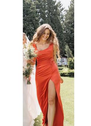 Дизайнерська сукня плаття для дружки оранжевого цегляного кольору на випускний1 фото