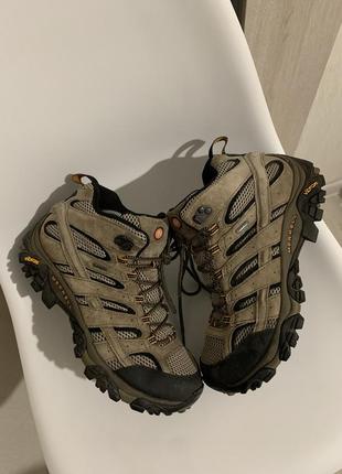 Треккенговые ботинки merrell gore tex