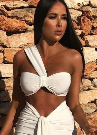 Топ-бра на одно плечо