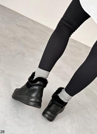 Женские зимние кроссовки, черные, натуральная кожа2 фото