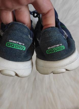 Синие кроссовки кеды с зелеными швами резинкой skechers go play белой подошве легкие скетчерс9 фото